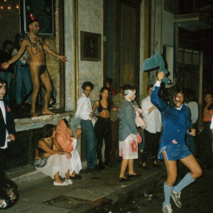 Fiesta de disfraces en Bolivia. 1989